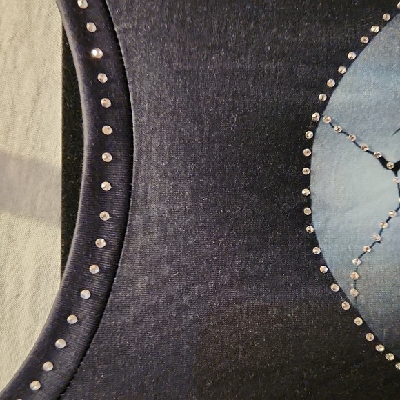NWOT! Skull diamond top - Picture 4 of 9